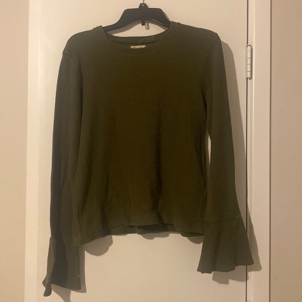 Long sleeve bell sleeve long sleeve Madewell top